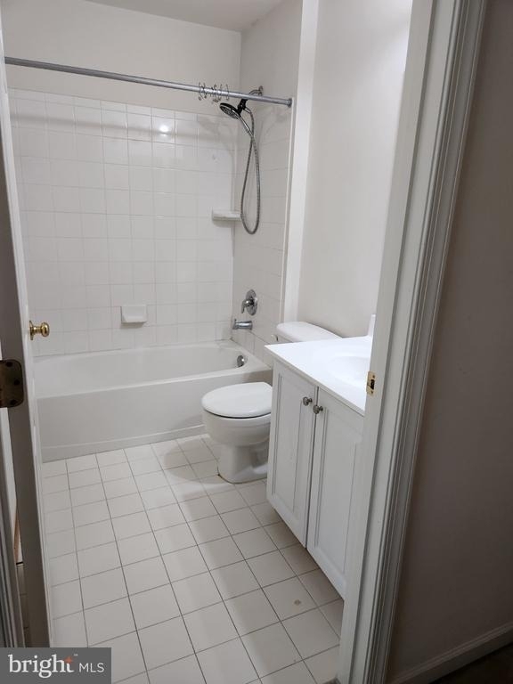 8941 Wynnefield Court - Photo 11