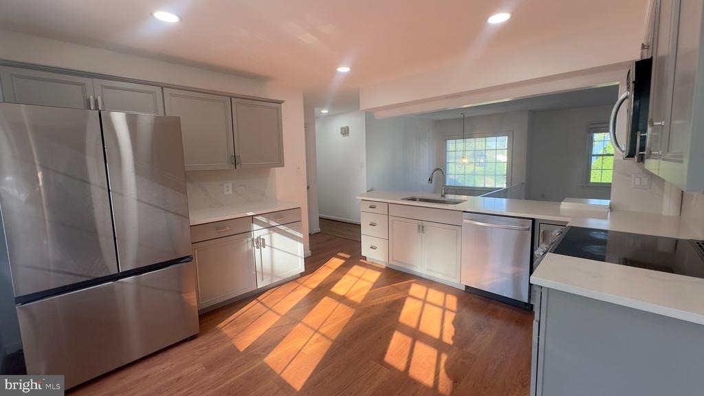 1636 Great Falls Street - Photo 7