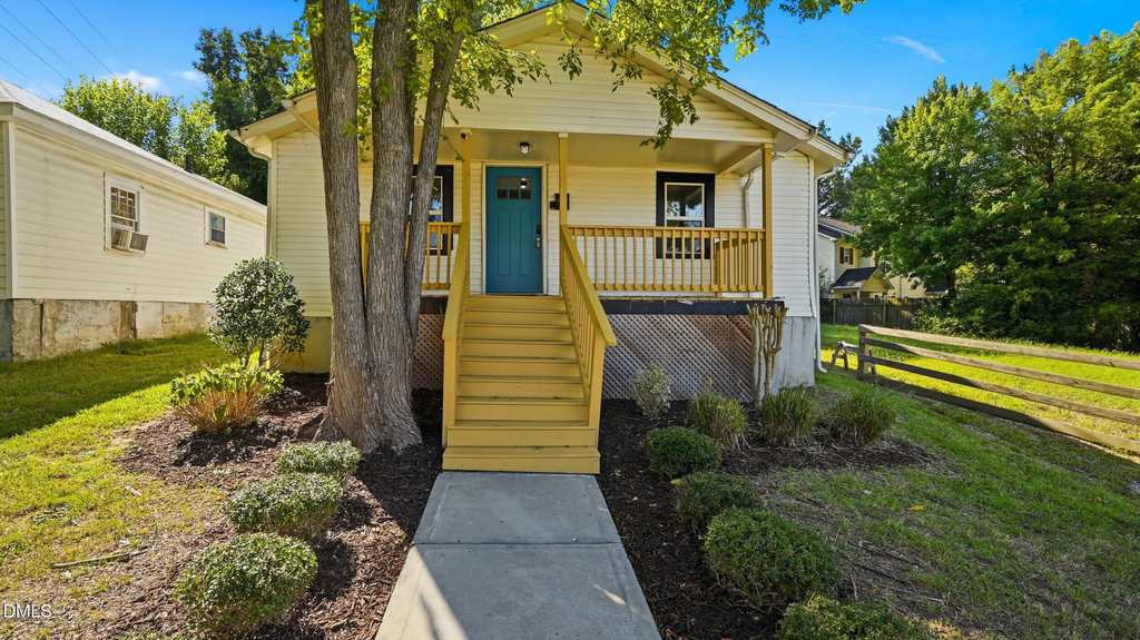1208 Drew Street - Photo 1
