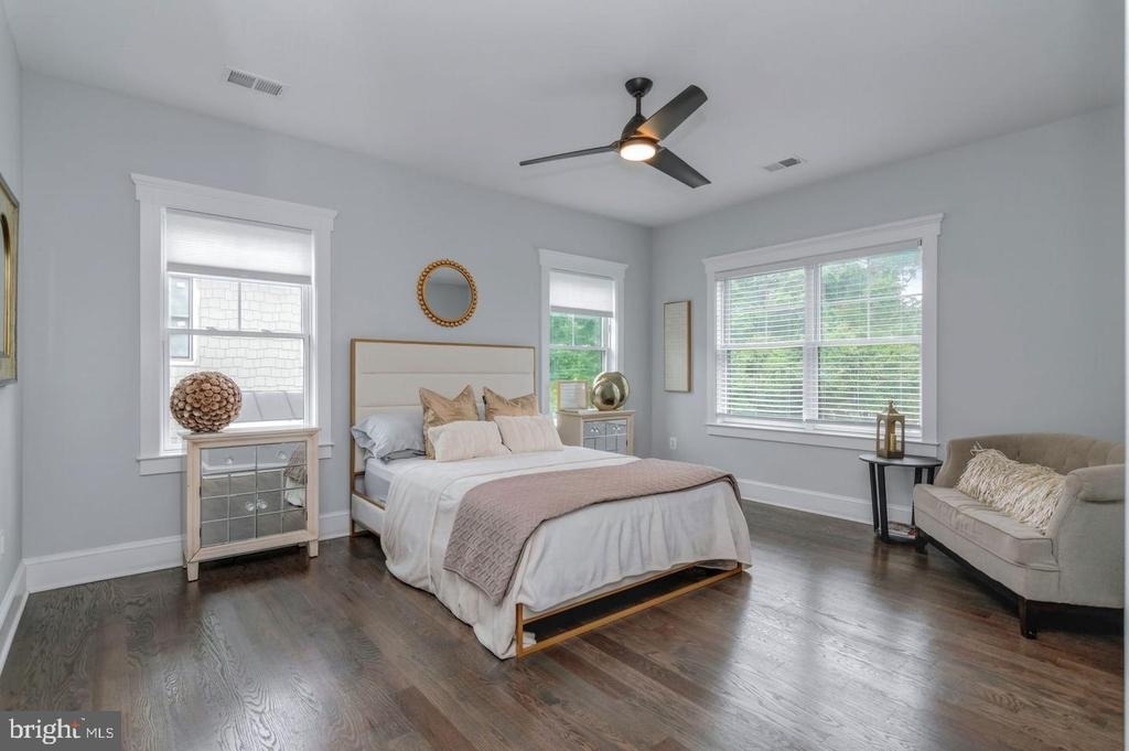 10704 Warwick Avenue - Photo 25