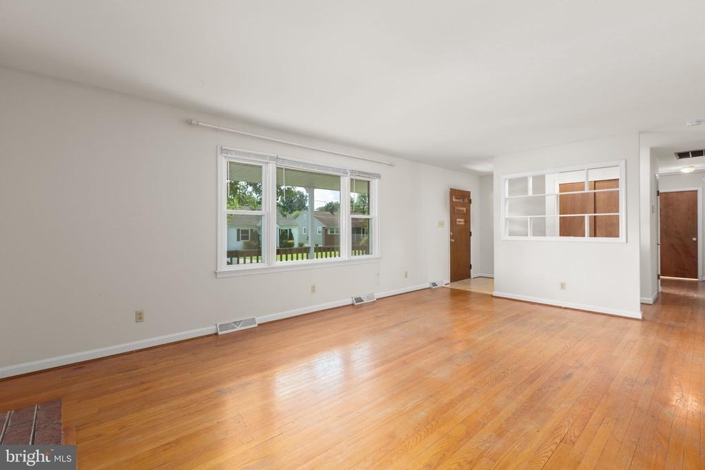 125 Hillcrest Drive - Photo 1