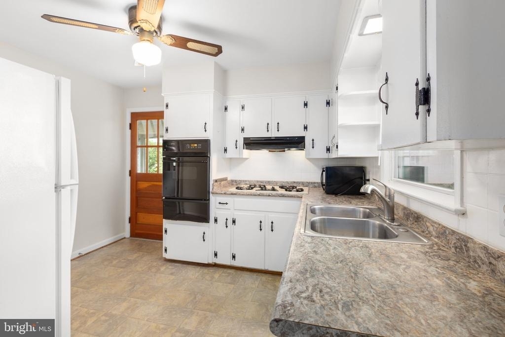 125 Hillcrest Drive - Photo 9