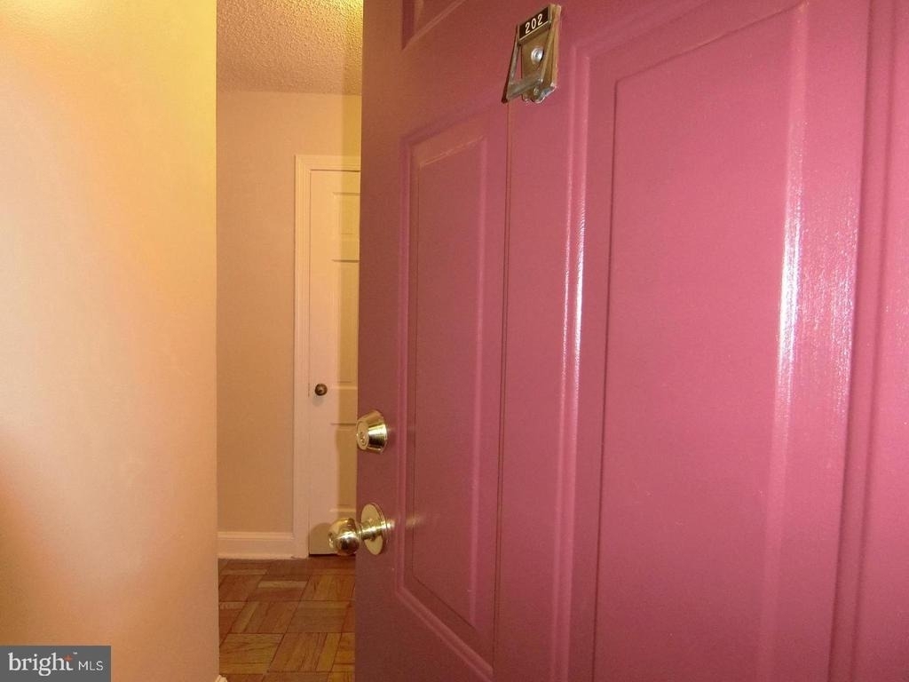 1734 W Abingdon Drive - Photo 2