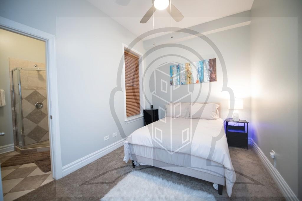 4852 South Prairie Avenue - Photo 4