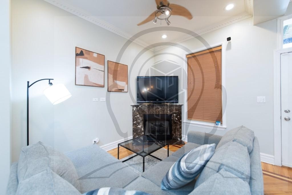 4852 South Prairie Avenue - Photo 9