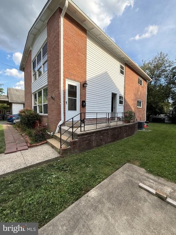 922 19th Street S - Photo 20
