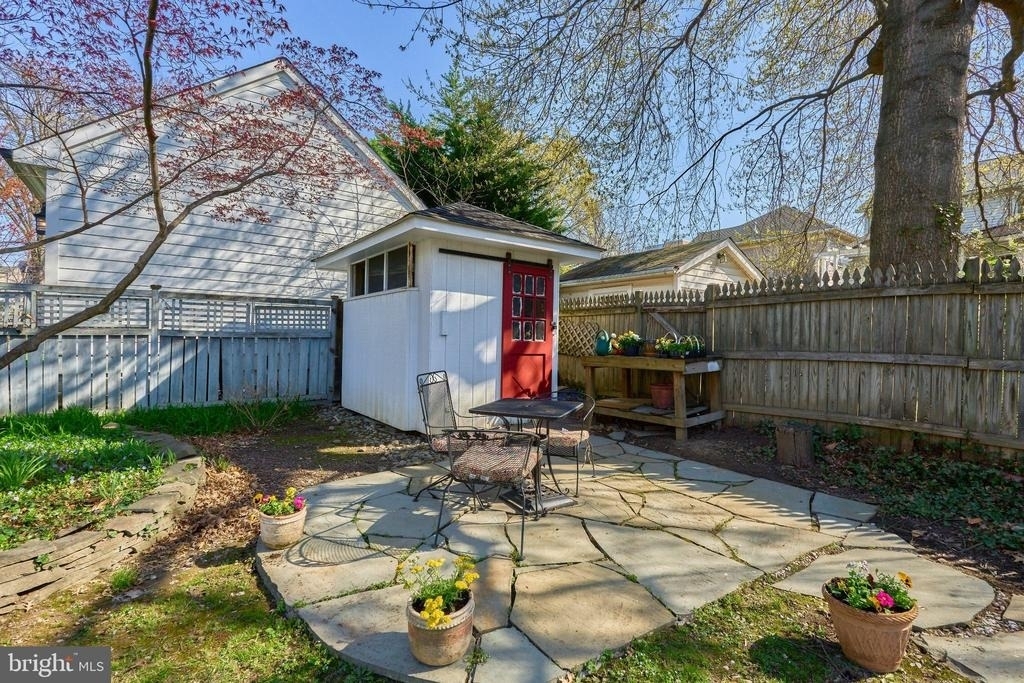 1243 N Stuart Street N - Photo 43