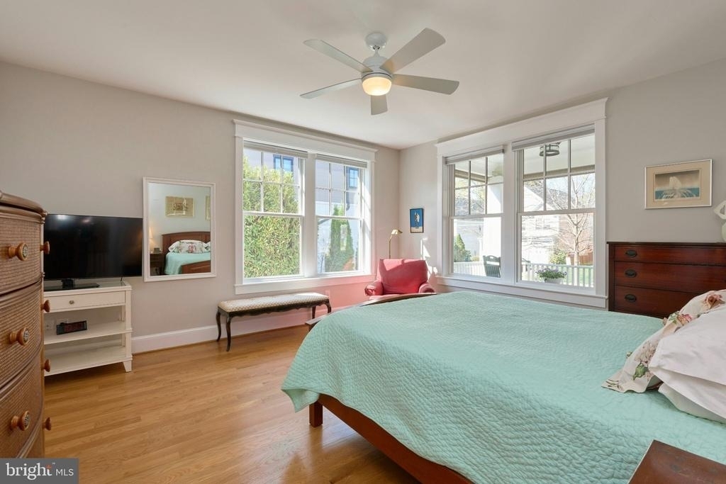 1243 N Stuart Street N - Photo 19