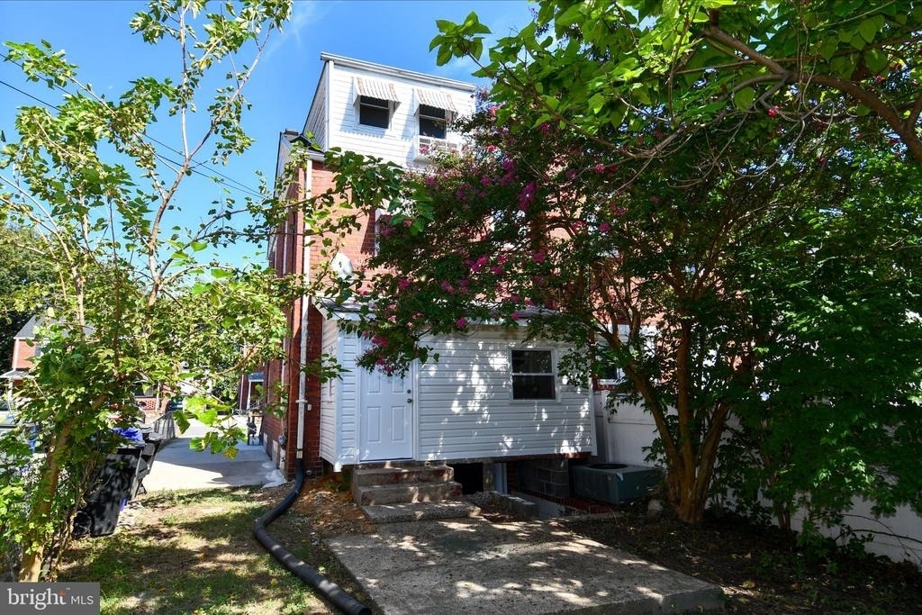 2124 S Oxford Street - Photo 13