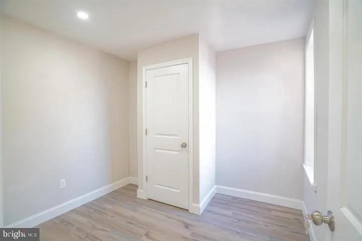1714 Snyder Avenue - Photo 7