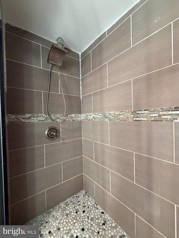 2608 Thompson Street - Photo 11