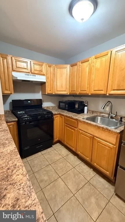 5449 Pine Street - Photo 8