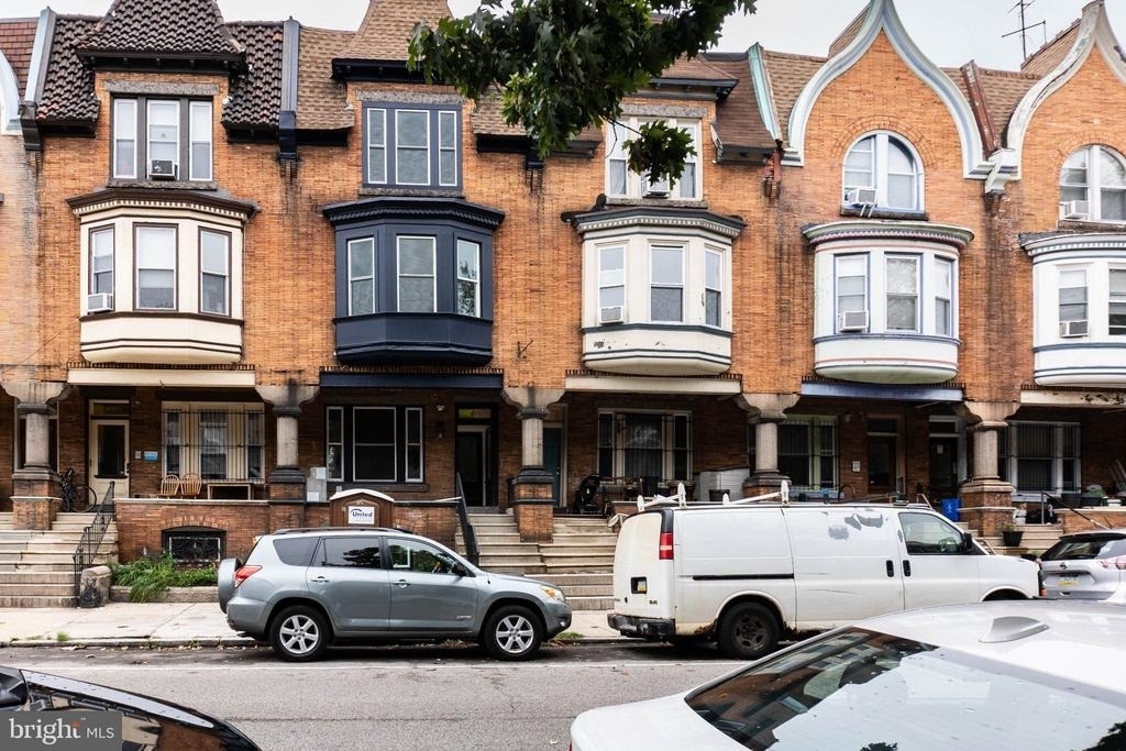 223 S 44th Street - Photo 6