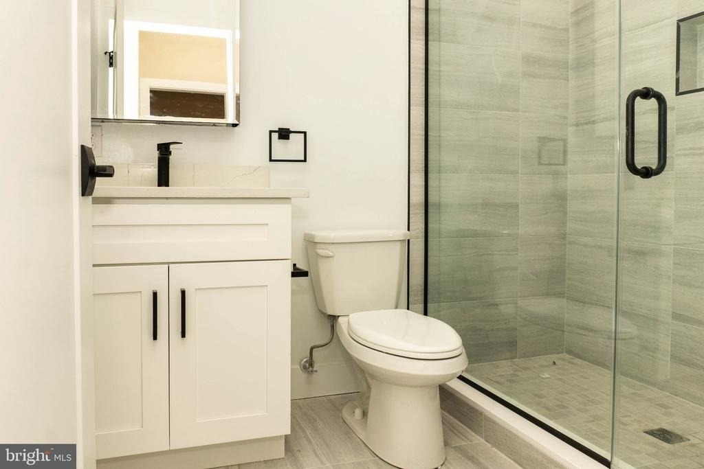 223 S 44th Street - Photo 3