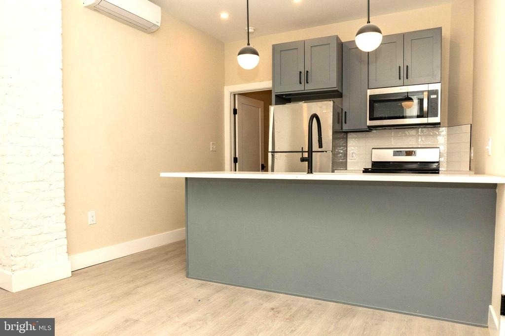 223 S 44th Street - Photo 0