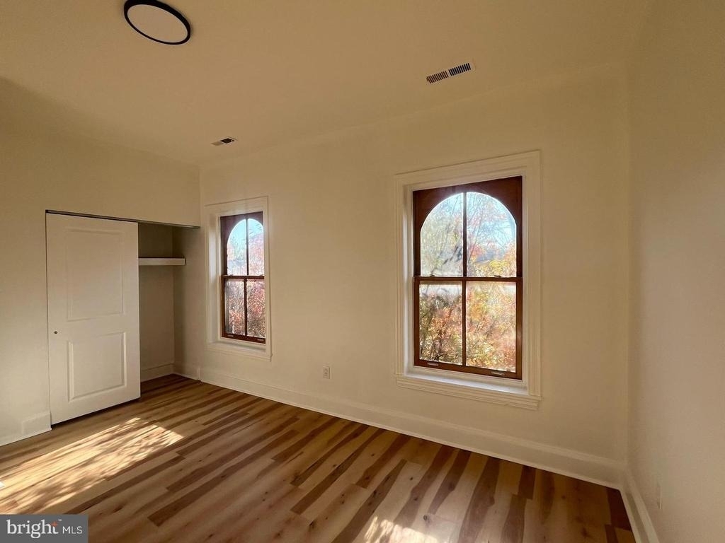 5443 Germantown Avenue - Photo 17