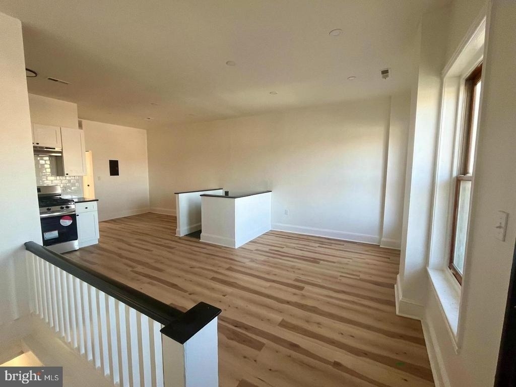 5443 Germantown Avenue - Photo 5