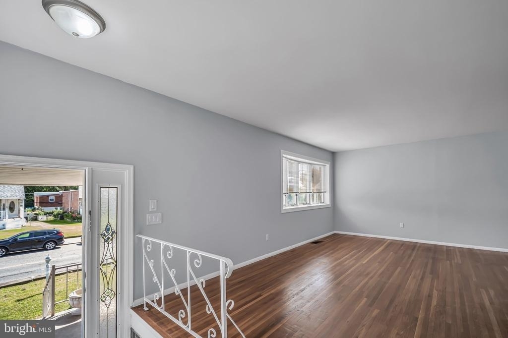 9766 Clark Street - Photo 3