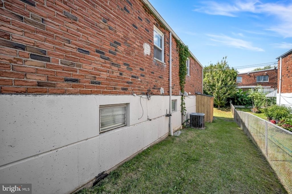 9766 Clark Street - Photo 27