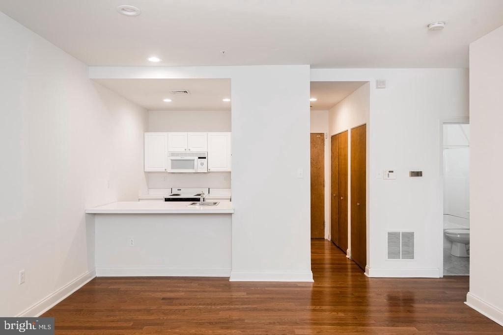1600-3 Walnut Street - Photo 5