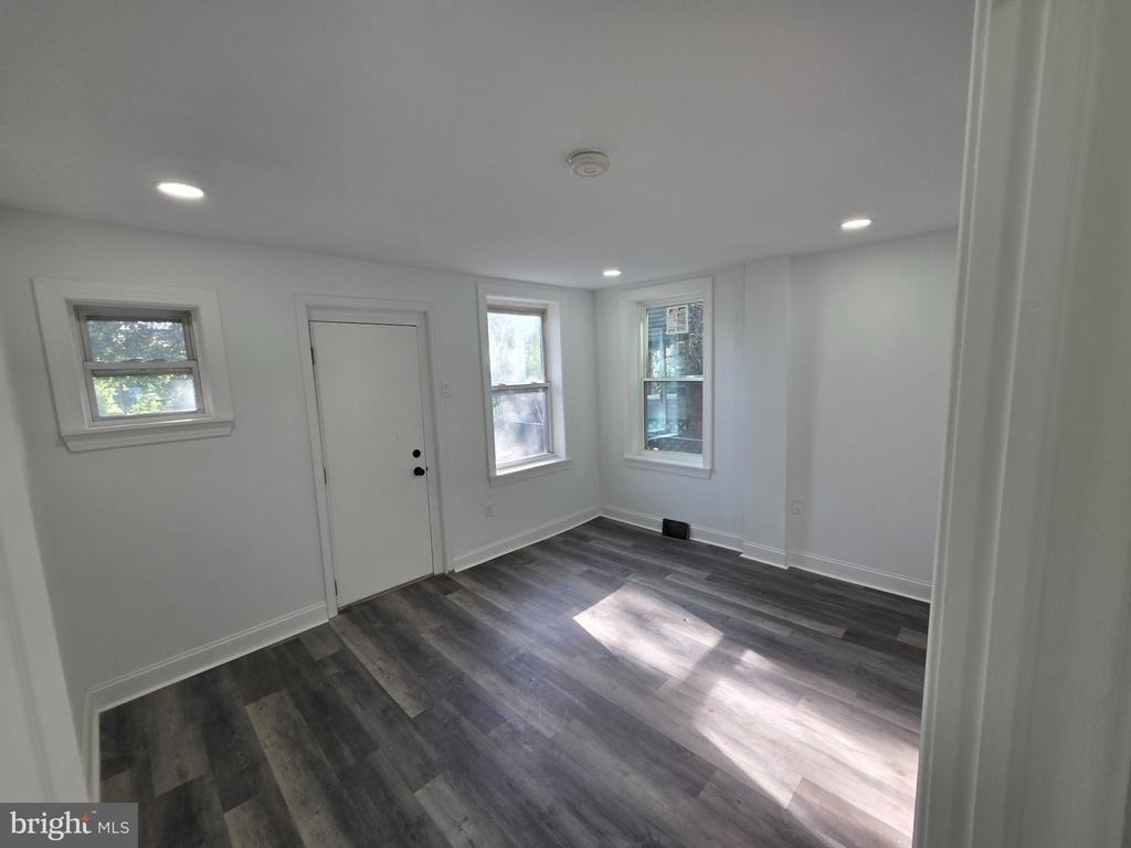 521 N 64th Street - Photo 8