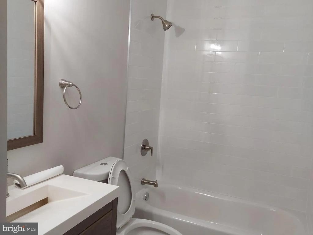 5028 Greene Street - Photo 8