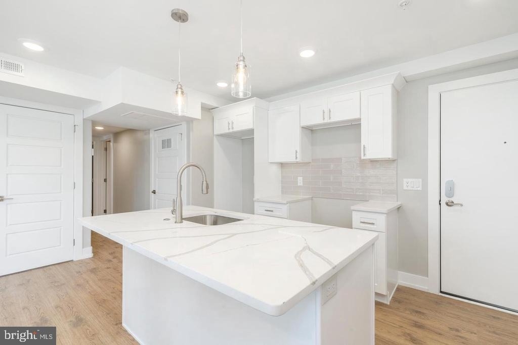 2304 N 9th Street - Photo 5