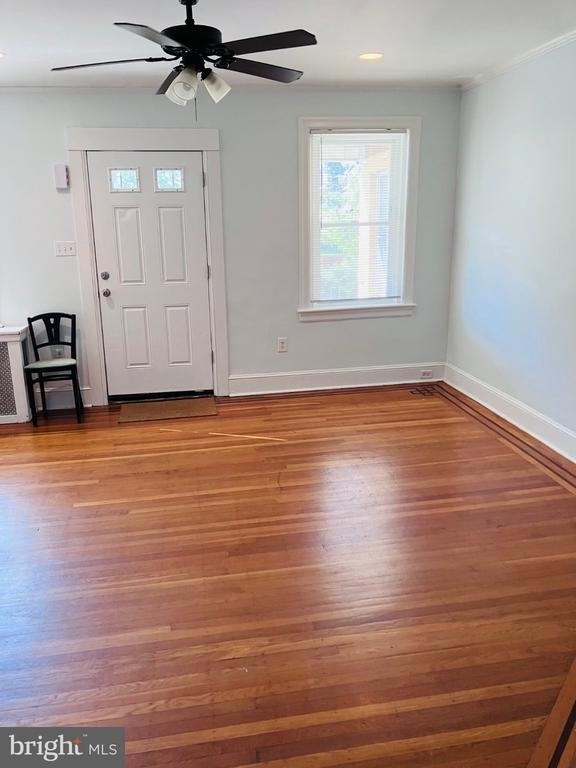 366 Sharpnack Street - Photo 4