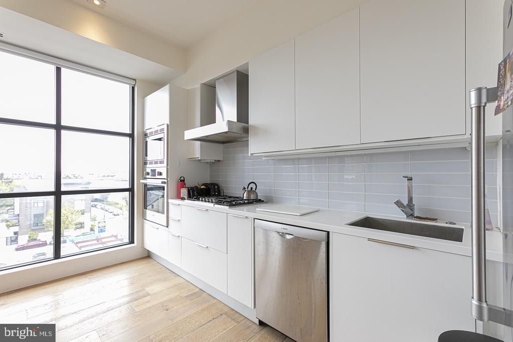 240 N 2nd Street - Photo 5