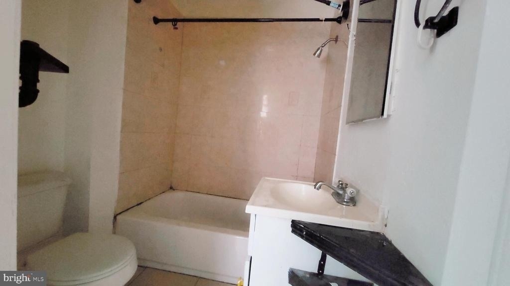 1249 Shackamaxon Street - Photo 4