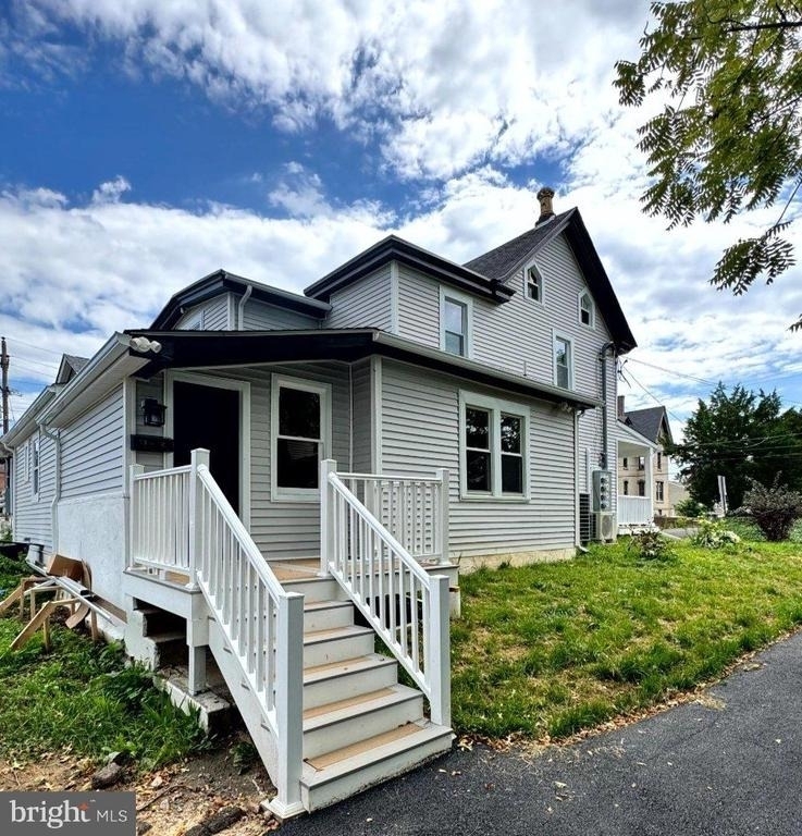 73 Byberry Road - Photo 1
