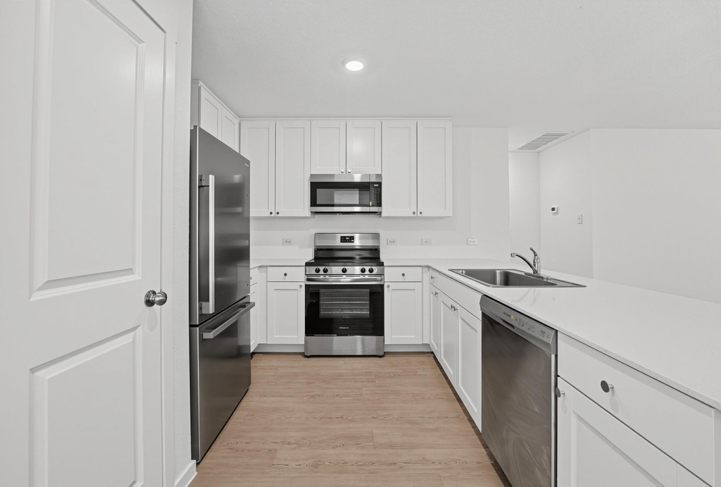 511 Jones Beach Cv - Photo 5