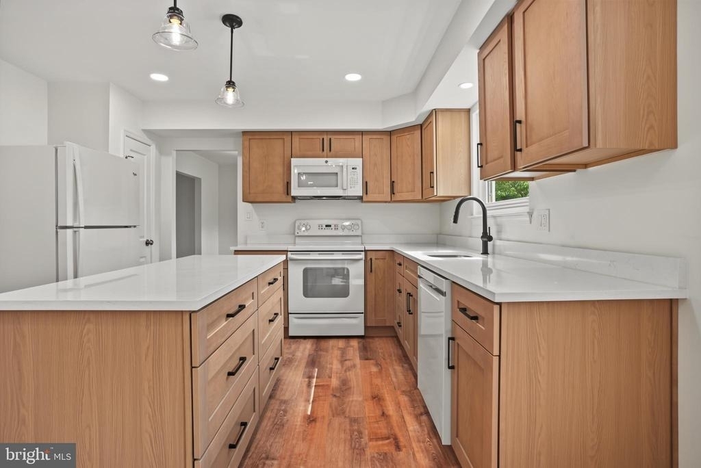 1324 Quarry Hall Road - Photo 4