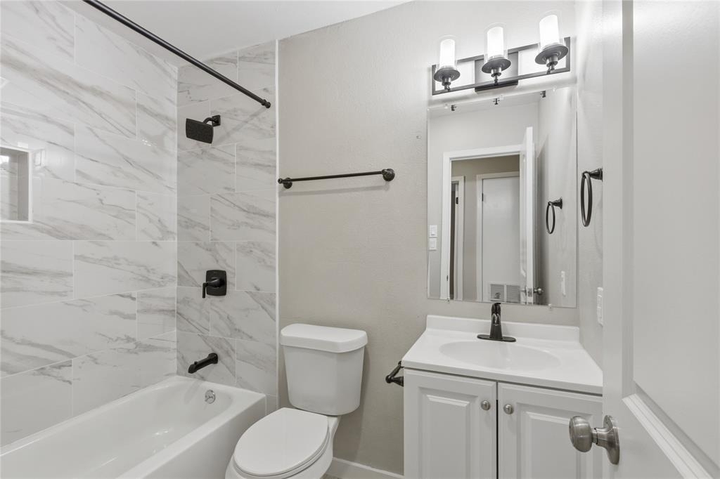 1841 Twin Oaks - Photo 11