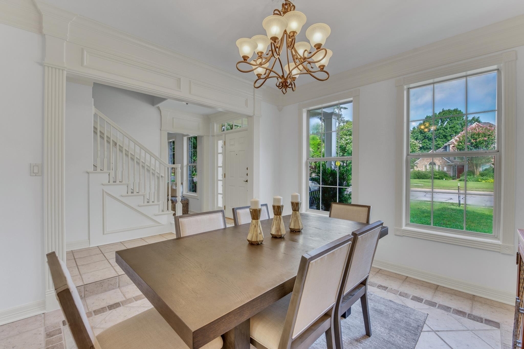 701 Oaklands Dr - Photo 5