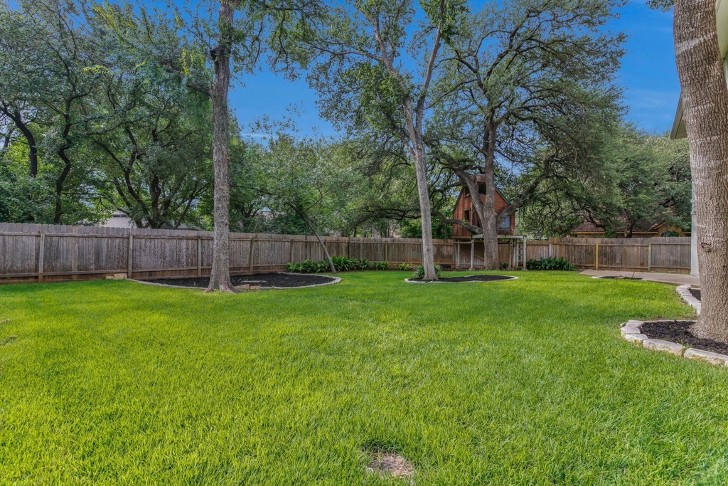 701 Oaklands Dr - Photo 33