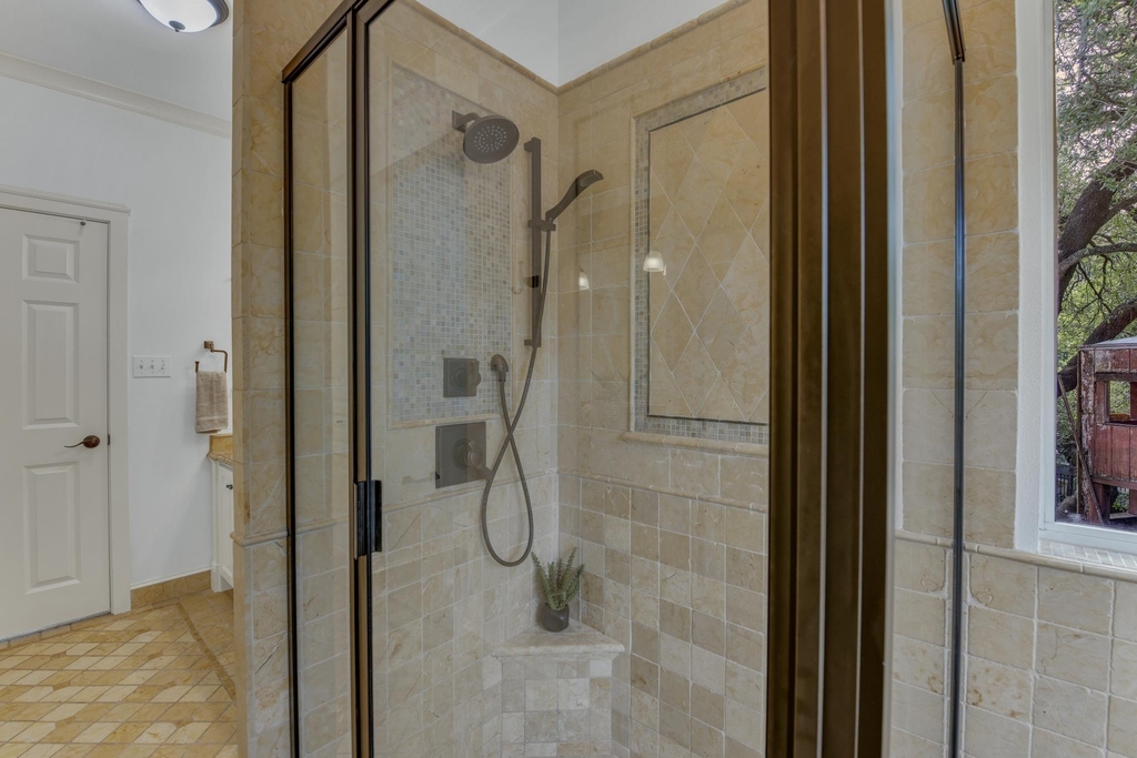 701 Oaklands Dr - Photo 13