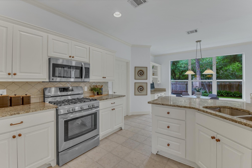 701 Oaklands Dr - Photo 28