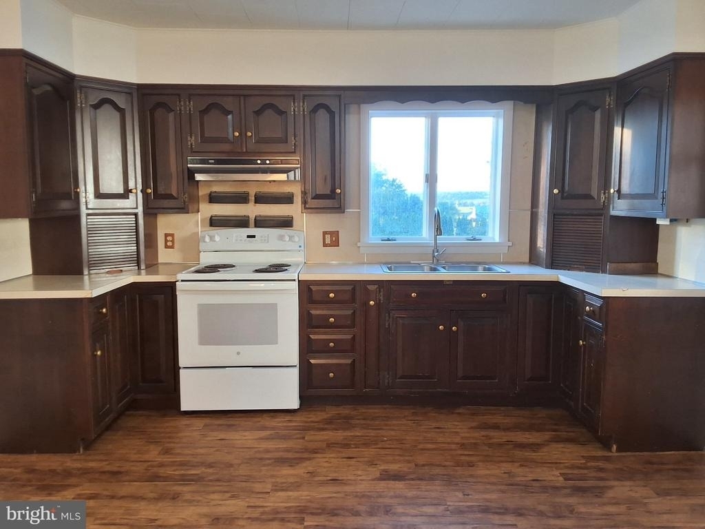 1579 Main Street - Photo 9