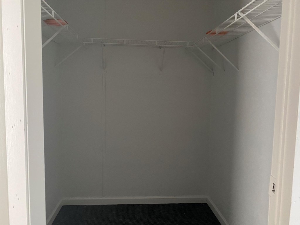 110 Thomas Park Dr - Photo 16