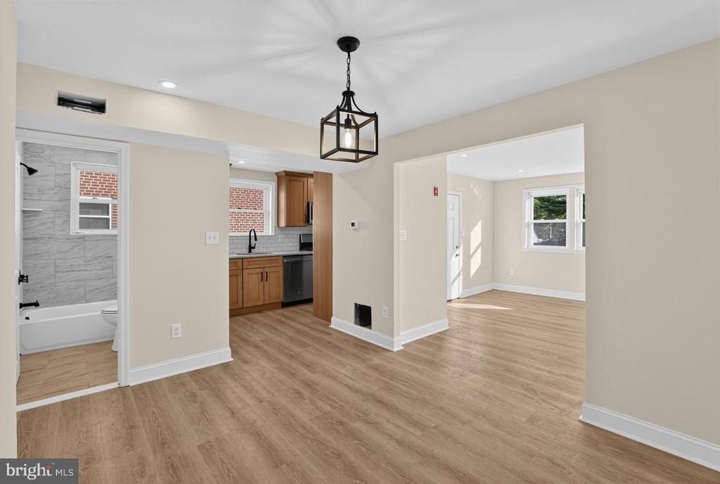 121 Rutledge Avenue - Photo 5
