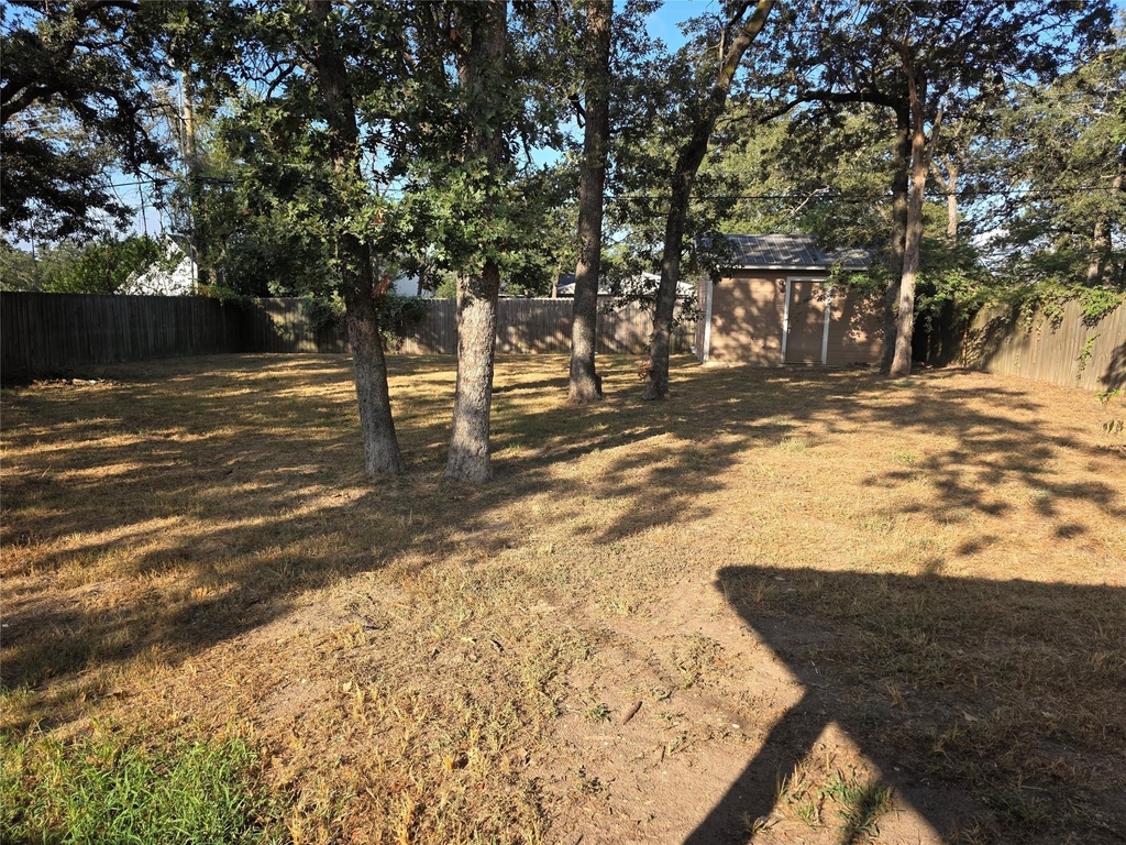 715 Vogel St - Photo 2