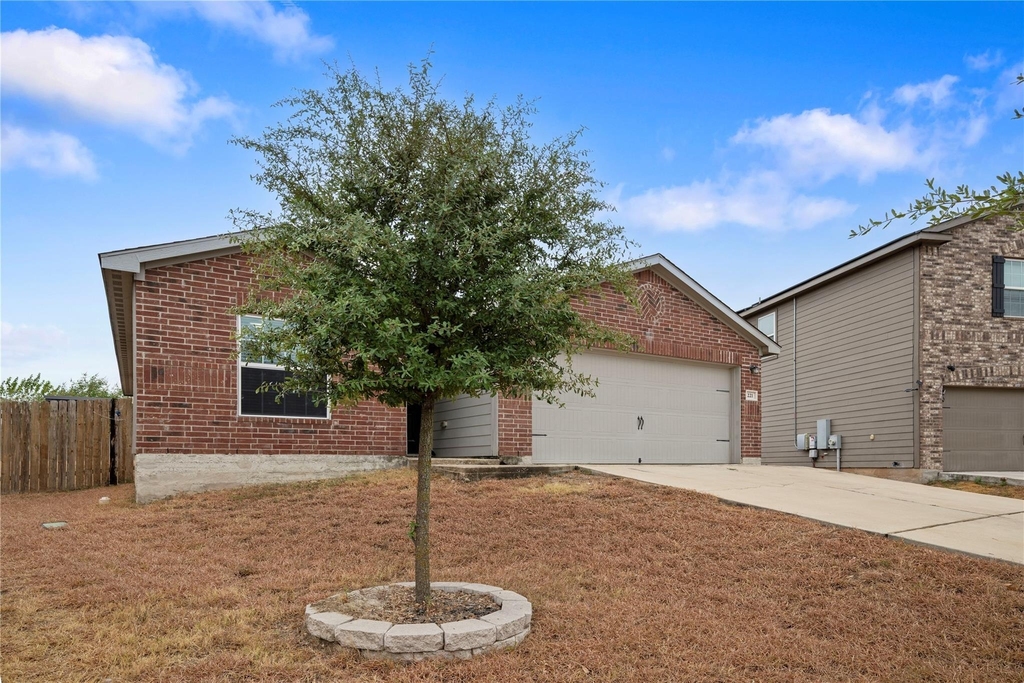 221 Koontz Loop - Photo 3