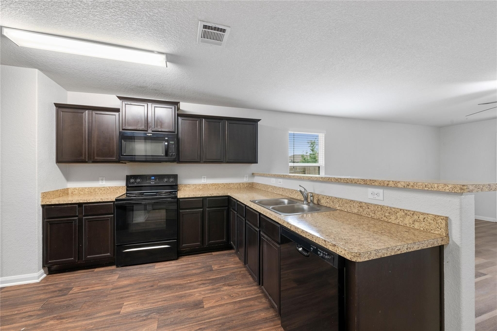 221 Koontz Loop - Photo 12