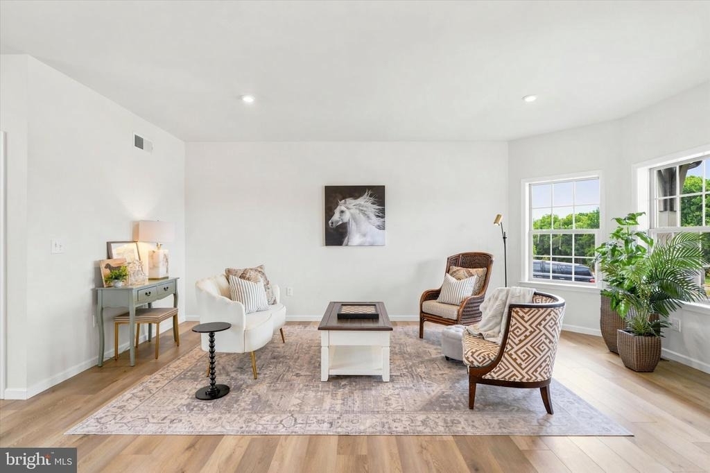 103 Janine Way - Photo 6