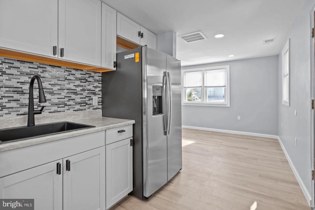 111 Walnut Avenue - Photo 4