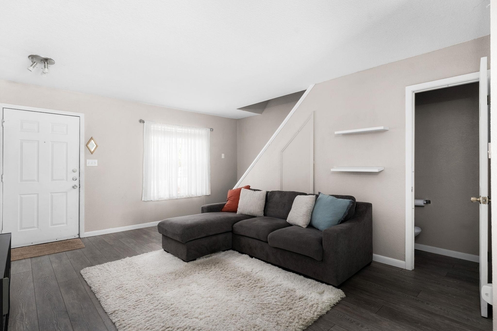 1912 Lightsey Rd - Photo 9
