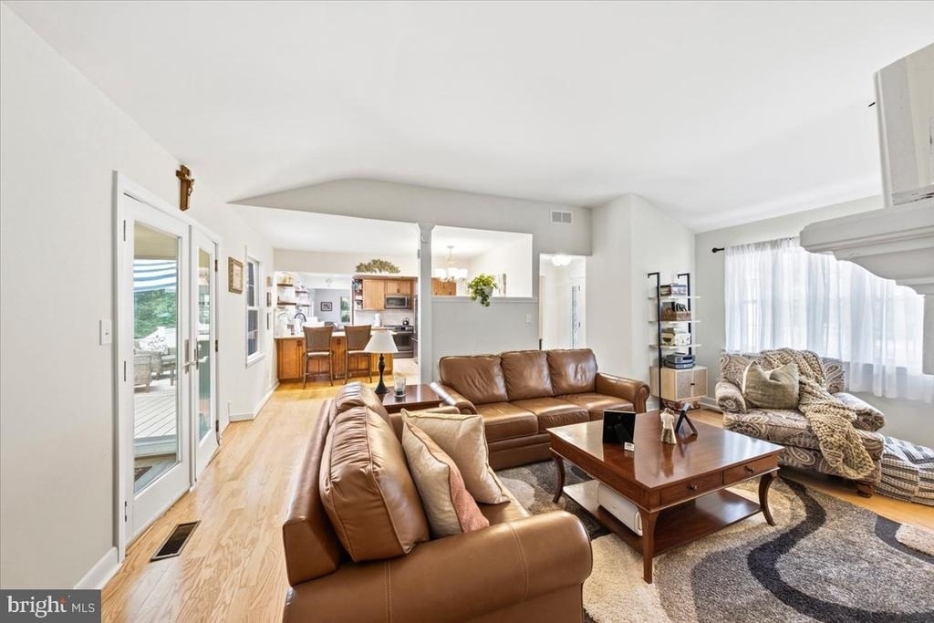 40 Pineknoll Drive - Photo 10