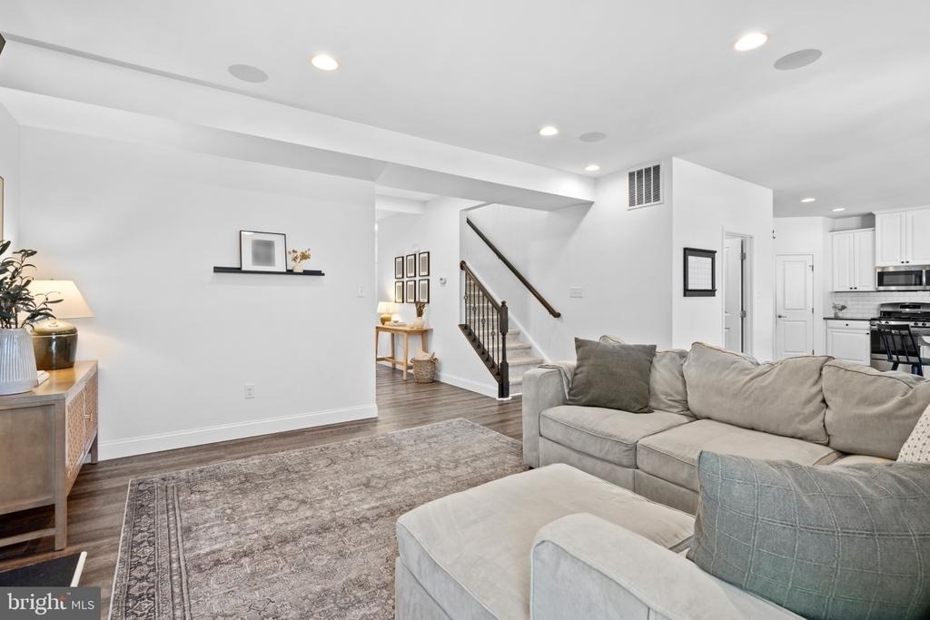 9 Bayberry Way - Photo 8