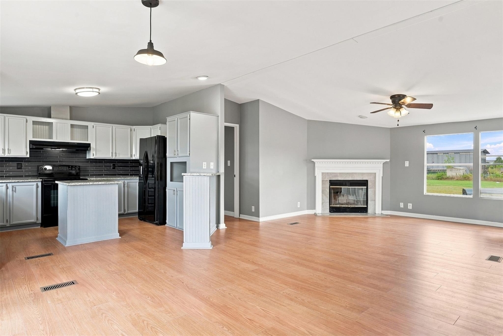 1151 Heidenreich Ln - Photo 8
